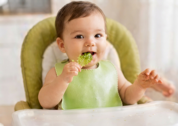 Starting Solids: A Simple Step-by-Step Guide